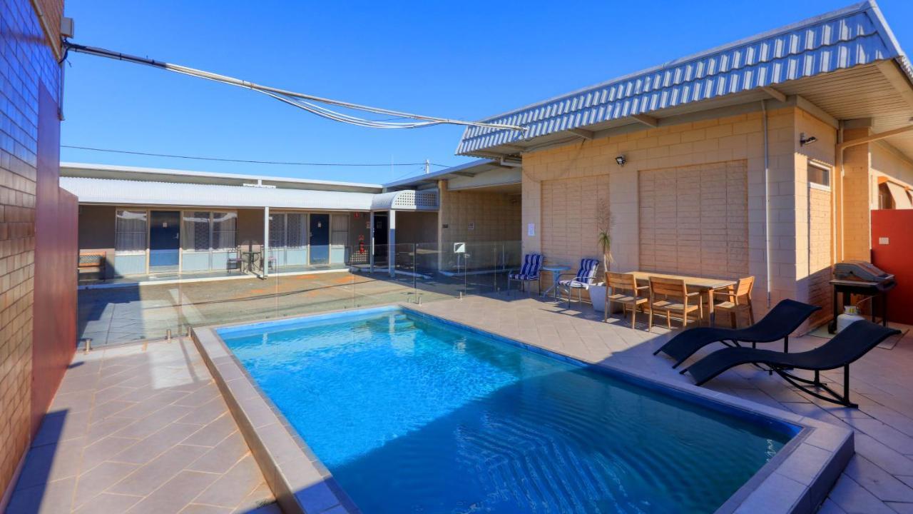 Silver Haven Motor Inn Broken Hill Exteriör bild