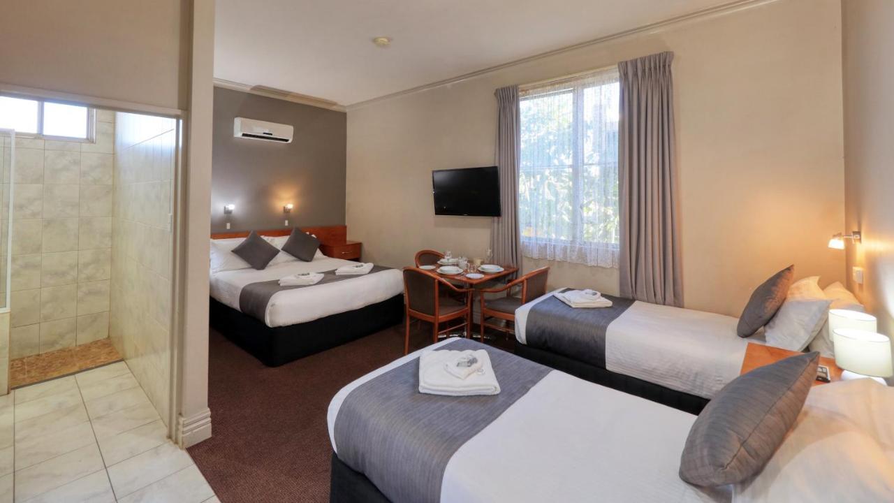 Silver Haven Motor Inn Broken Hill Exteriör bild
