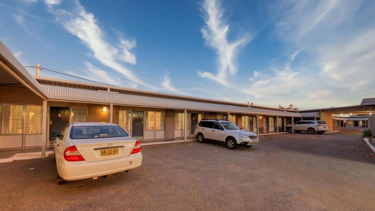Silver Haven Motor Inn Broken Hill Exteriör bild